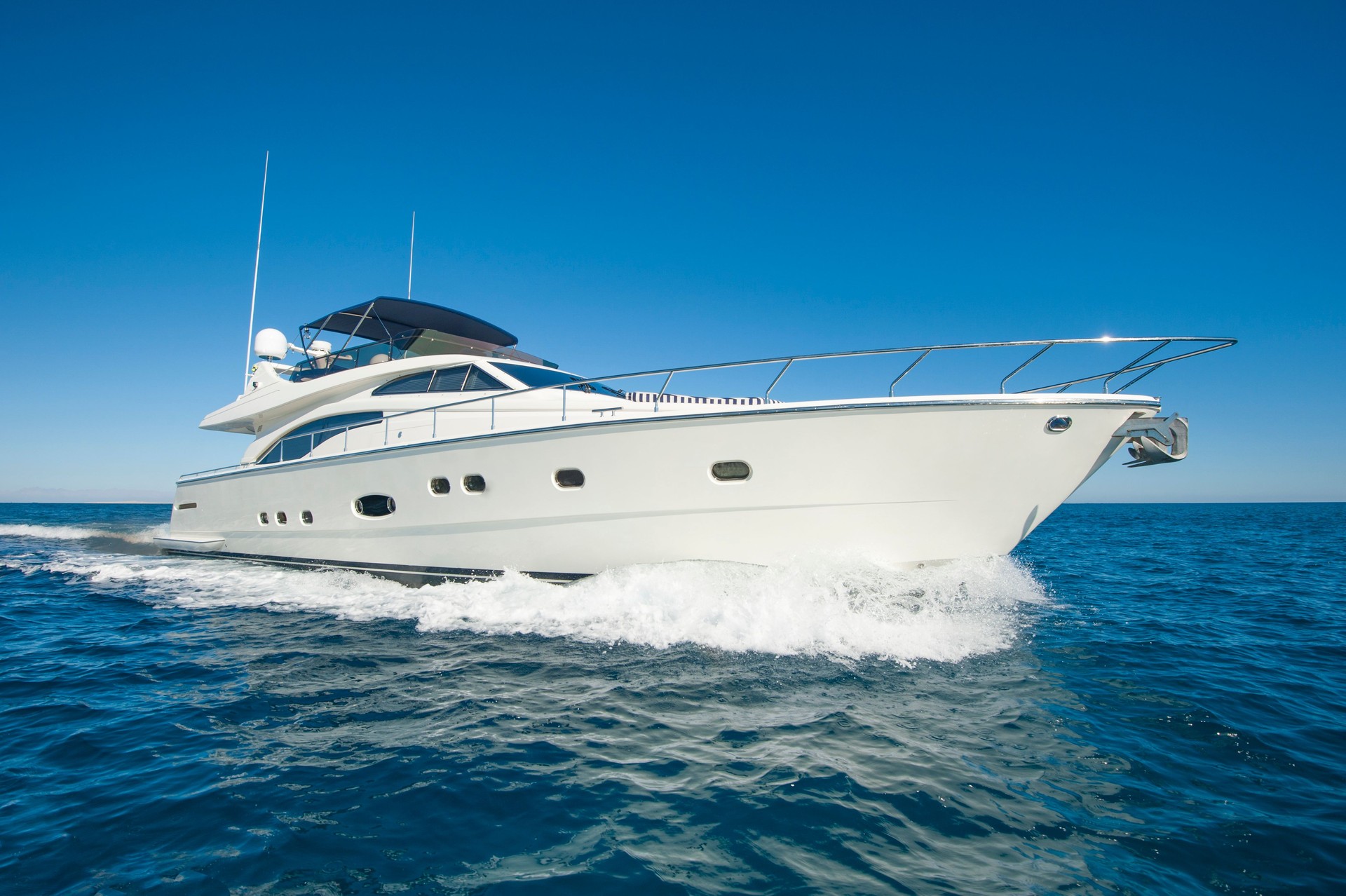 Expert Yacht Navigation